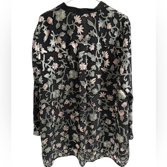 Lafayette 148 New York Brayden Long Sleeve Black Floral Button Down, Size XL - Picture 3 of 8